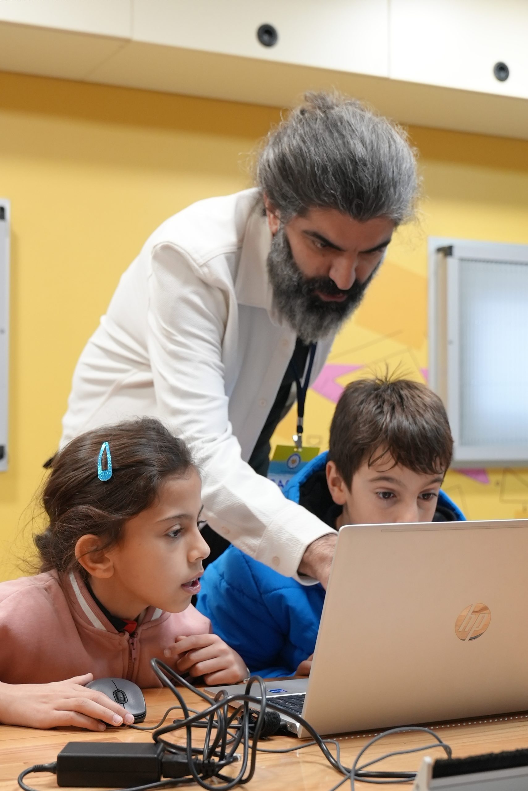 İSTANBUL (AA) – MediaMarkt, Türkiye Eğitim Gönüllüleri Vakfı (TEGV) iş