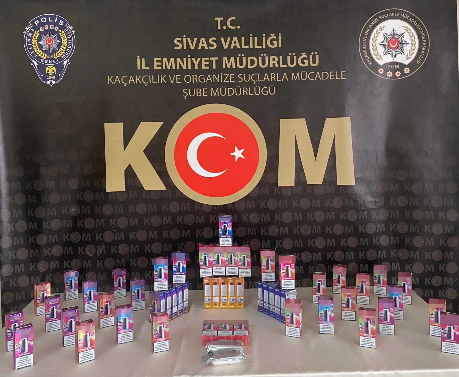 SİVAS (AA) – Sivas'ta gerçekleştirilen kaçakçılık operasyonunda 55 elektronik sigara