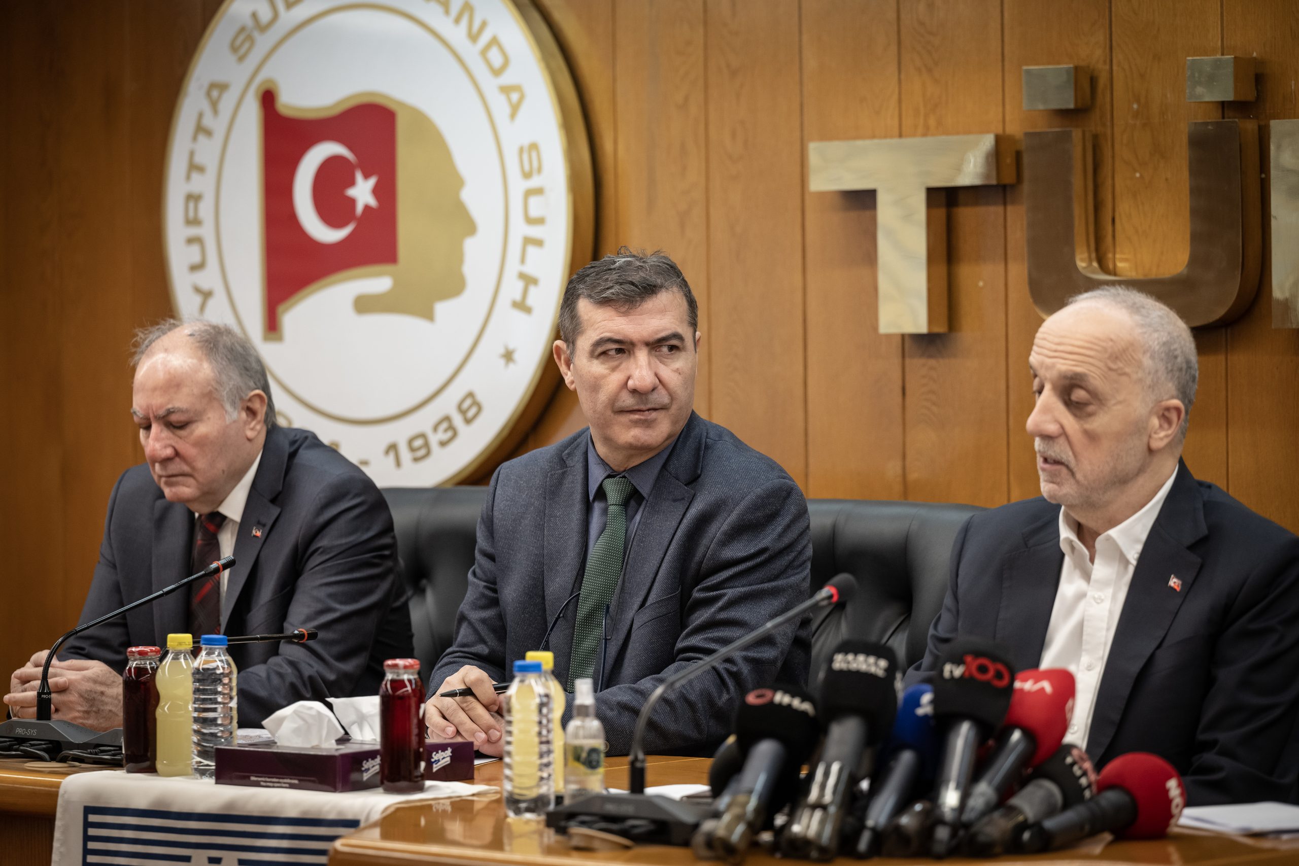 ANKARA (AA) – TÜRK-İŞ Genel Başkanı Ergün Atalay, asgari ücret