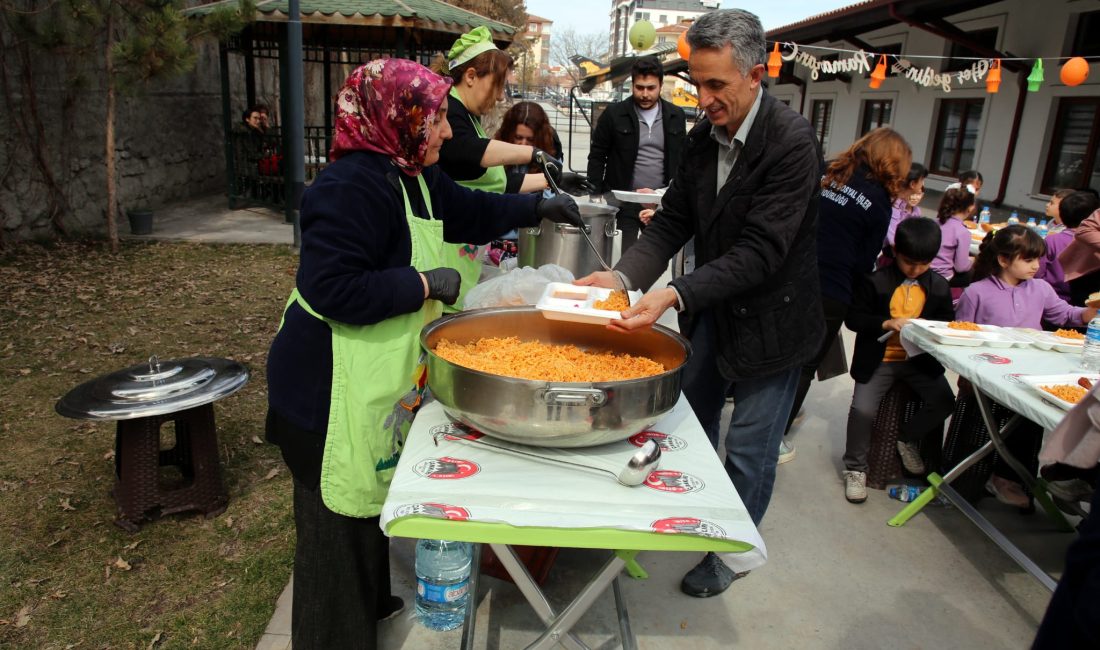 Çankırı Belediyesi, Ramazan ayının maneviyatını çocuklara yaşatmak için tekne orucu