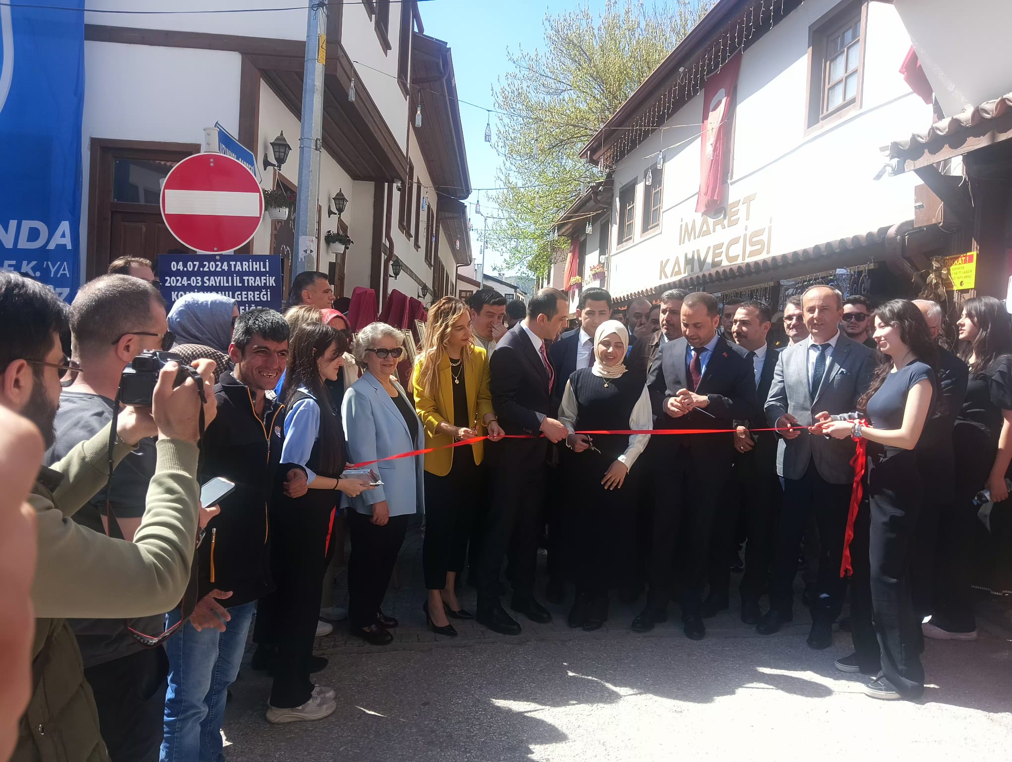 Çankırı’da “Baharın Fırça İzleri” Sergisi: Tarihle Sanatın Buluşması.