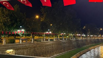 “Terörsüz Türkiye” İçin Bayraklı Mesaj