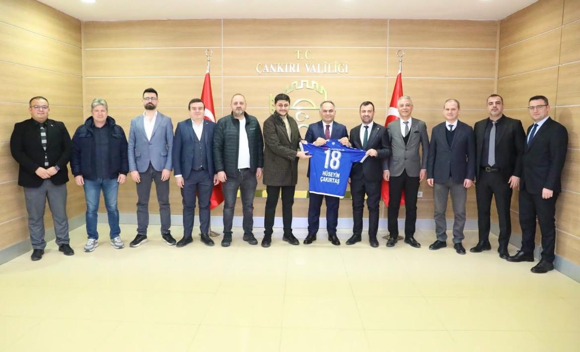 Çankırı Futbol Kulübü Yönetiminden Vali Çakırtaş’a Hayırlı Olsun Ziyareti