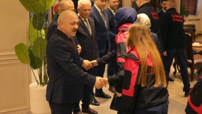 Çankırı Belediyesinde bayramlaşma geleneği bu yıl da sürdürüldü.