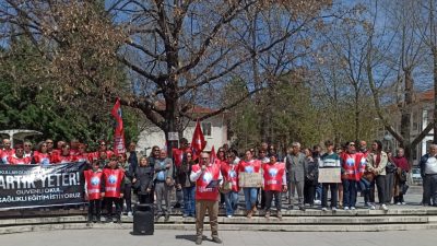 Bugün burada hesap sormak için bulunuyoruz. Çünkü okullar kan gölüne