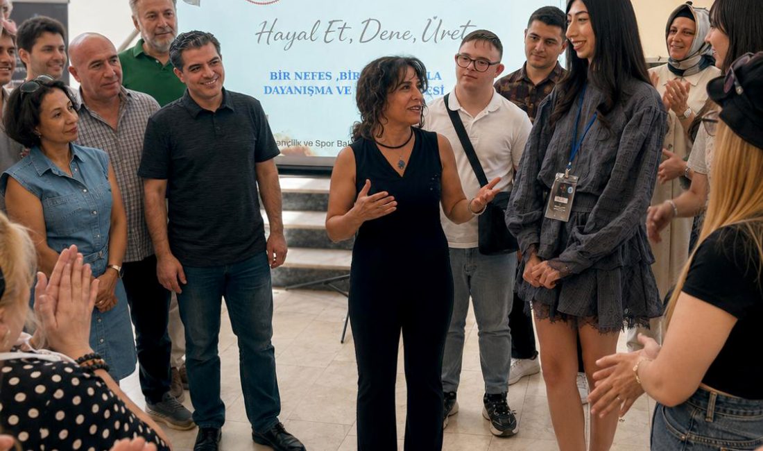 Çankırı Karatekin Üniversitesi Moda ve Tekstil Topluluğu tarafından ÜNİDES kapsamında