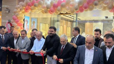 Çankırı’da faaliyetlerine başlayan Sina Pırlanta, Yunus AVM 1. kattaki mağazasının