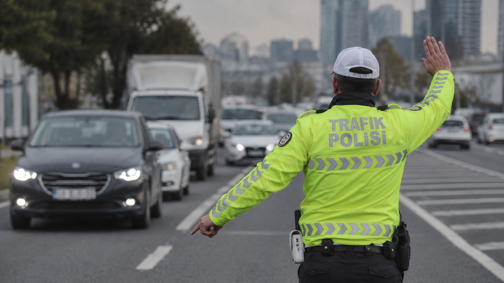 İçişleri Bakanı Ali Yerlikaya, şehir içi trafik güvenliğini artırmaya yönelik
