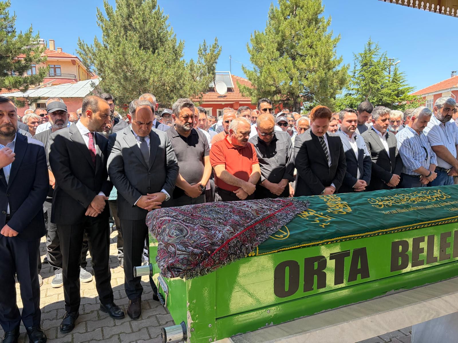 Orta Belediye Başkanı Ömer Bezci’nin annesi Ferize Bezci, Orta ilçesinde