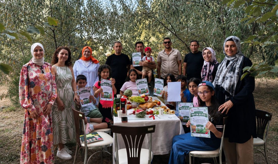 Çankırı İl Halk Kütüphanesi’nde düzenlenen etkinlikte çocuklar ve velileri, kütüphane