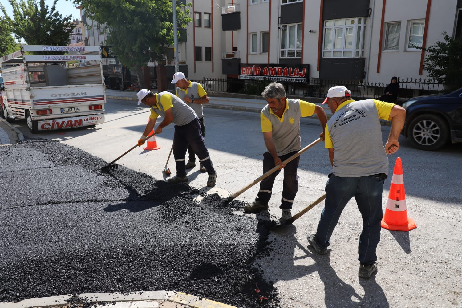 Çankırı Belediyesi, üç yılda 100 kilometrelik yol yapımı ve yenilemesini