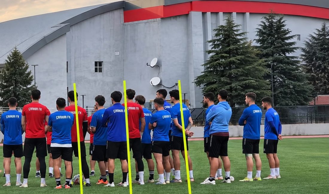 Çankırı FK, yeni sezon hazırlıklarını Çankırı Atatürk Stadyumu’nda gerçekleştirdiği yoğun