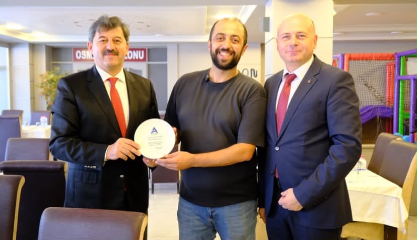 Çankırı’da Atatürk Ortaokulu özel eğitim sınıfı öğrencileri, hayırsever işletmeci Servet