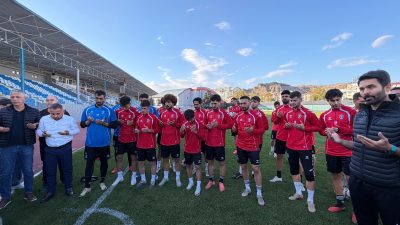 Çankırı FK yönetimi ve futbolcular, yeni sezon öncesi Atatürk Stadı’nda