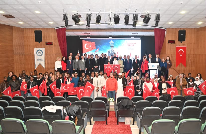 Çankırı Karatekin Üniversitesinde Cumhuriyet’in 103. yıl dönümü kapsamında düzenlenen programda
