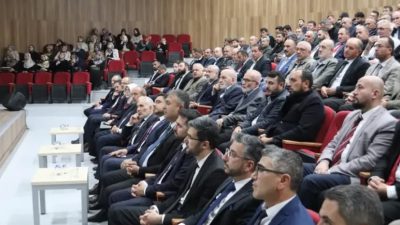 Camiler ve Din Görevlileri Haftası kapsamında düzenlenen konferansta, camilerin toplumsal